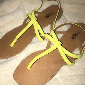 Neon yellow/green Sandals